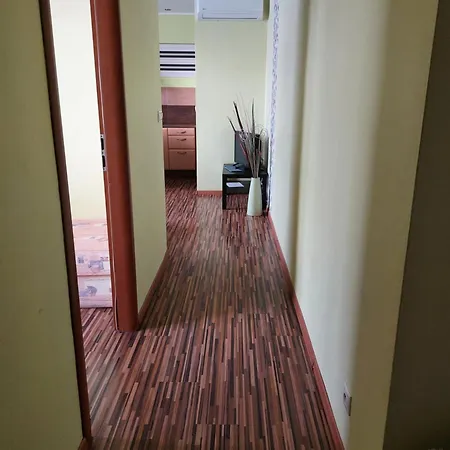 Lafranconi Apartment *